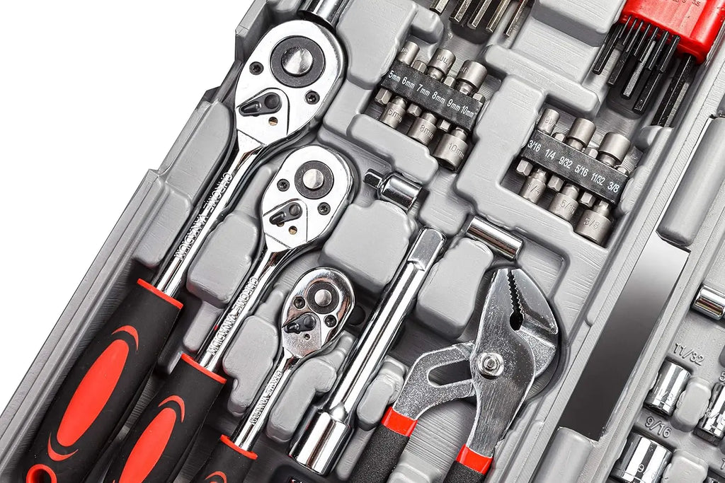 205 Piece Ratchet Wrench Tool Set 1/4" & 3/8" & 1/2" Drive with SAE/Metric Sockets Kit in Plastic Toolbox